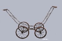 藏品(鐵製嬰兒車骨架)的圖片