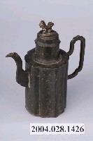 藏品(獅鈕花口形錫壺)的圖片