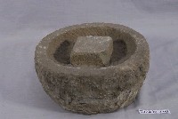 藏品(圓形石桌腳墊)的圖片