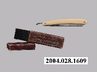 藏品(德國COWBOY牌象牙柄直式剃刀組)的圖片
