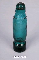 藏品(藍綠色圓柱形彈珠汽水玻璃瓶)的圖片