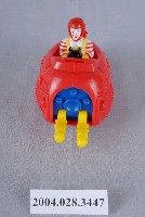 藏品(坐車的麥當勞叔叔玩具)的圖片