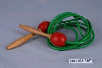 藏品(綠色塑膠跳繩)的圖片