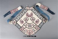 藏品(白棉質十字繡肚兜)的圖片