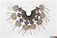 藏品(三色絲緞如意彩繡雲肩)的圖片