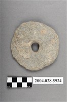 藏品(花蓮支亞干遺址打製帶穿圓板)的圖片
