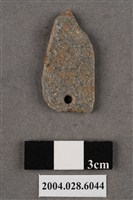 藏品(花蓮港口遺址帶穿石片)的圖片