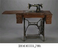 藏品(大王牌手搖式縫紉機)的圖片