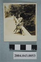 藏品(女子橋上獨照)的圖片