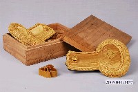 藏品(明黃肩飾組)的圖片