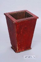 藏品(子弟戲道具木製四方型立桶)的圖片