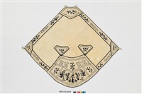 藏品(米米白地彩繡瓶花紋扇形肚兜)的圖片