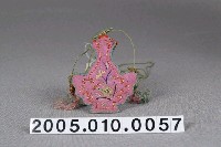 藏品(粉緞龜紋葫蘆型菸草袋)的圖片