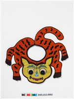 藏品(雙色絲緞虎形彩繡圍涎)的圖片