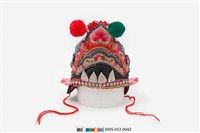 藏品(黑地彩繡綴銀帽花風帽)的圖片