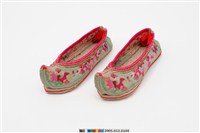 藏品(粉綠翹頭繡花平底鞋)的圖片