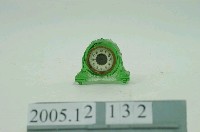 藏品(綠色透明玻璃製座鐘)的圖片