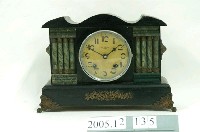 藏品(中國山東煙臺製寶字牌木座鐘組)的圖片