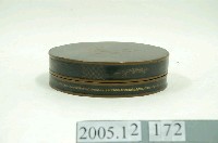 藏品(黑地花鳥紋糕餅盒組)的圖片