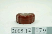 藏品(蝴蝶雙套朱漆盒組)的圖片