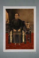 藏品(坐姿女祖先畫像)的圖片