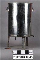 藏品(金屬桶)的圖片