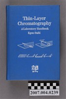 藏品(埃貢．斯塔爾著《薄層色譜法》)的圖片