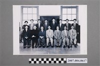 藏品(陳拱北與臺大教授於臺大公衛所圖書室合照)的圖片