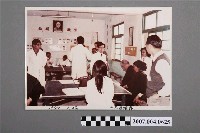 藏品(陳拱北率臺大醫療隊服務照)的圖片