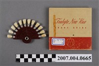 藏品(美國製TRUBYTE NEW HUE牙科比色板)的圖片