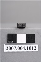 藏品(「C.R」印章)的圖片