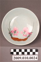 藏品(彩繪花卉紋碗)的圖片