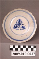 藏品(手繪青花粉彩花卉紋碗)的圖片