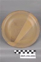 藏品(臺灣北投臺灣工礦產幾何紋盤)的圖片