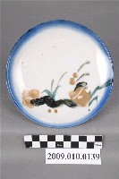 藏品(手繪彩釉花卉紋圓盤)的圖片