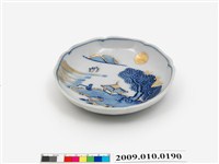 藏品(青花金彩山水古亭紋花口碟)的圖片