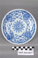 藏品(青花彩繪葵花紋盤)的圖片