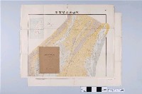 藏品(臺灣總督府殖產局出版《高雄州旗山油田調查報告》及地質圖)的圖片