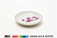 藏品(白瓷彩釉印花花卉紋圓碟)的圖片