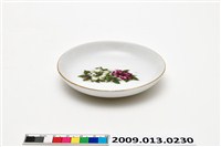 藏品(白瓷紅綠釉印花百合花紋圓碟)的圖片