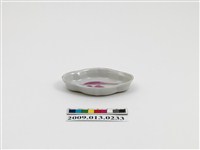 藏品(粉紅彩繪山水紋碟)的圖片