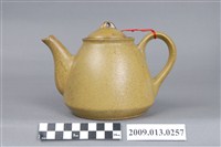 藏品(茶葉末釉茶壺)的圖片