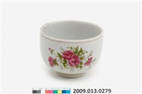 藏品(轉印花卉紋茶杯)的圖片