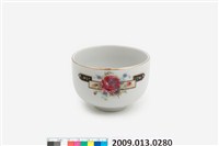藏品(轉印花卉紋茶杯)的圖片