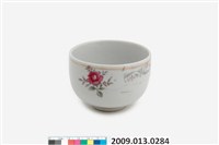 藏品(轉印花卉紋茶杯)的圖片