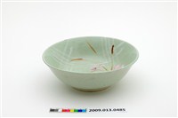 藏品(彩繪花卉紋碗)的圖片