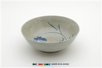 藏品(彩繪花蝶紋碗)的圖片