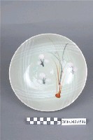 藏品(淡綠釉彩繪花卉紋碗)的圖片