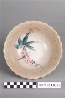 藏品(彩繪花卉紋菱花口碗)的圖片
