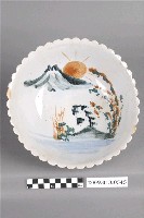 藏品(彩繪夕陽山水紋菱花口碗)的圖片